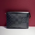Louis Vuitton Pochette Voyage Clutch 27 x 21 x 6 N60444