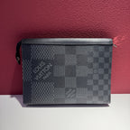 Louis Vuitton Pochette Voyage Clutch 27 x 21 x 6 N60444