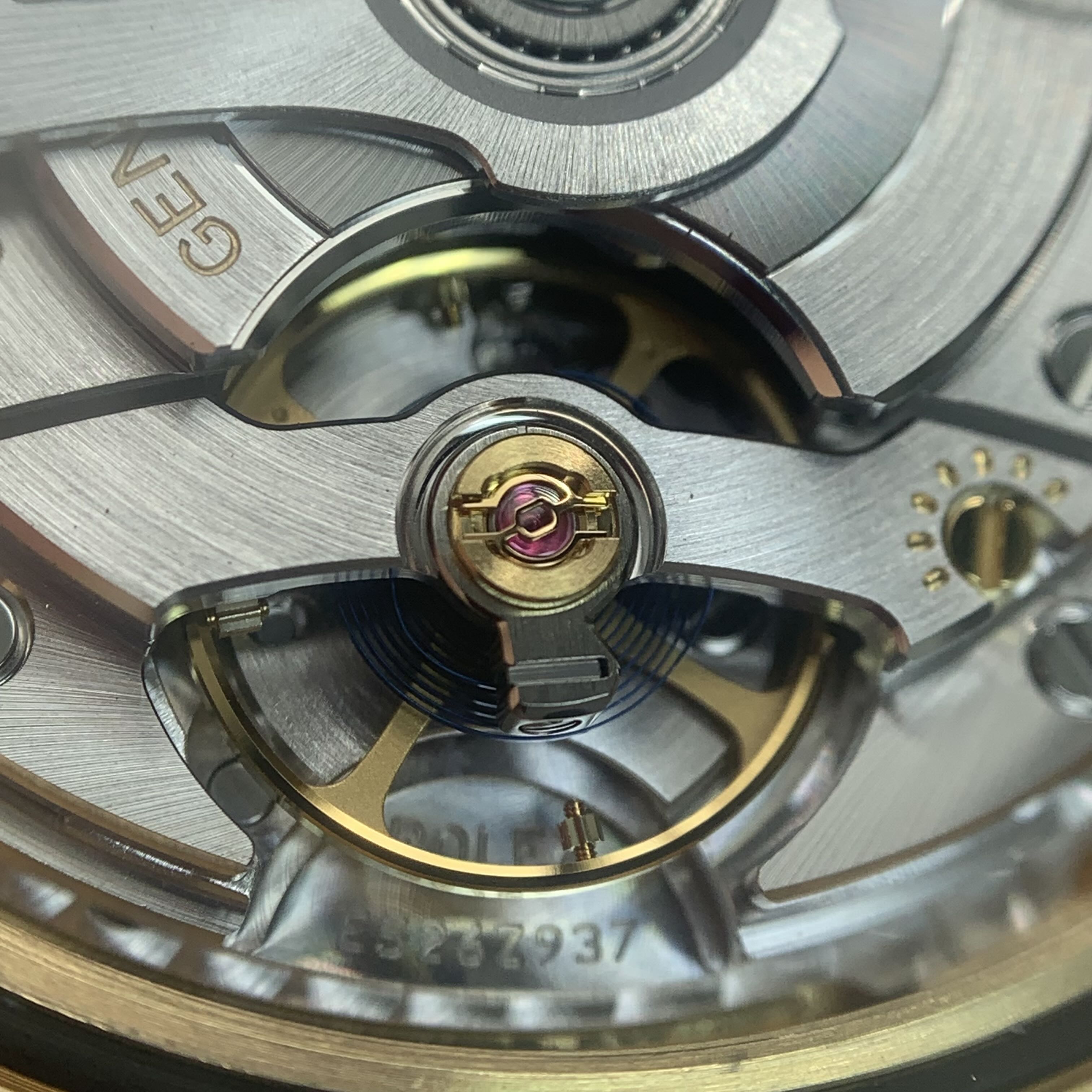 Rolex Sunday calendar type 40 millimeters m228238-0005
