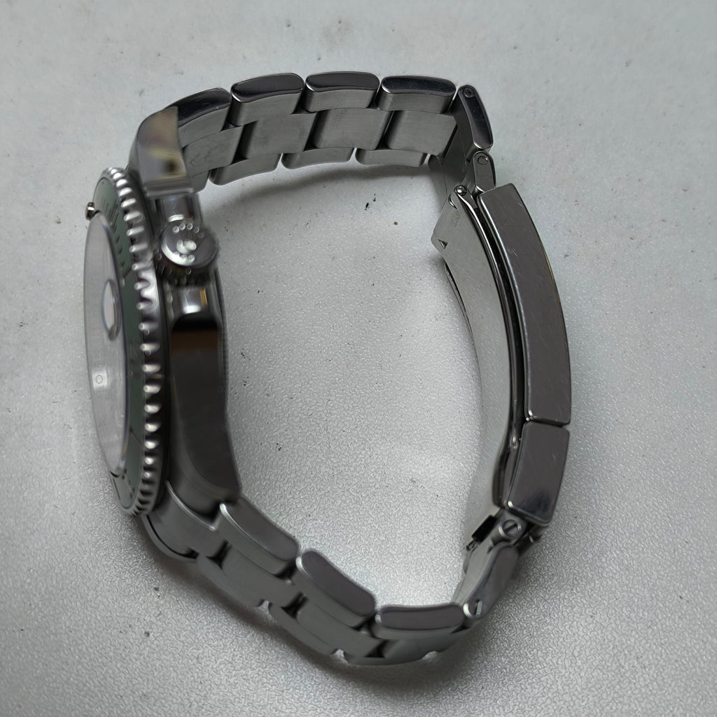Rolex Submariner model 41 millimeters m126610lv-0002