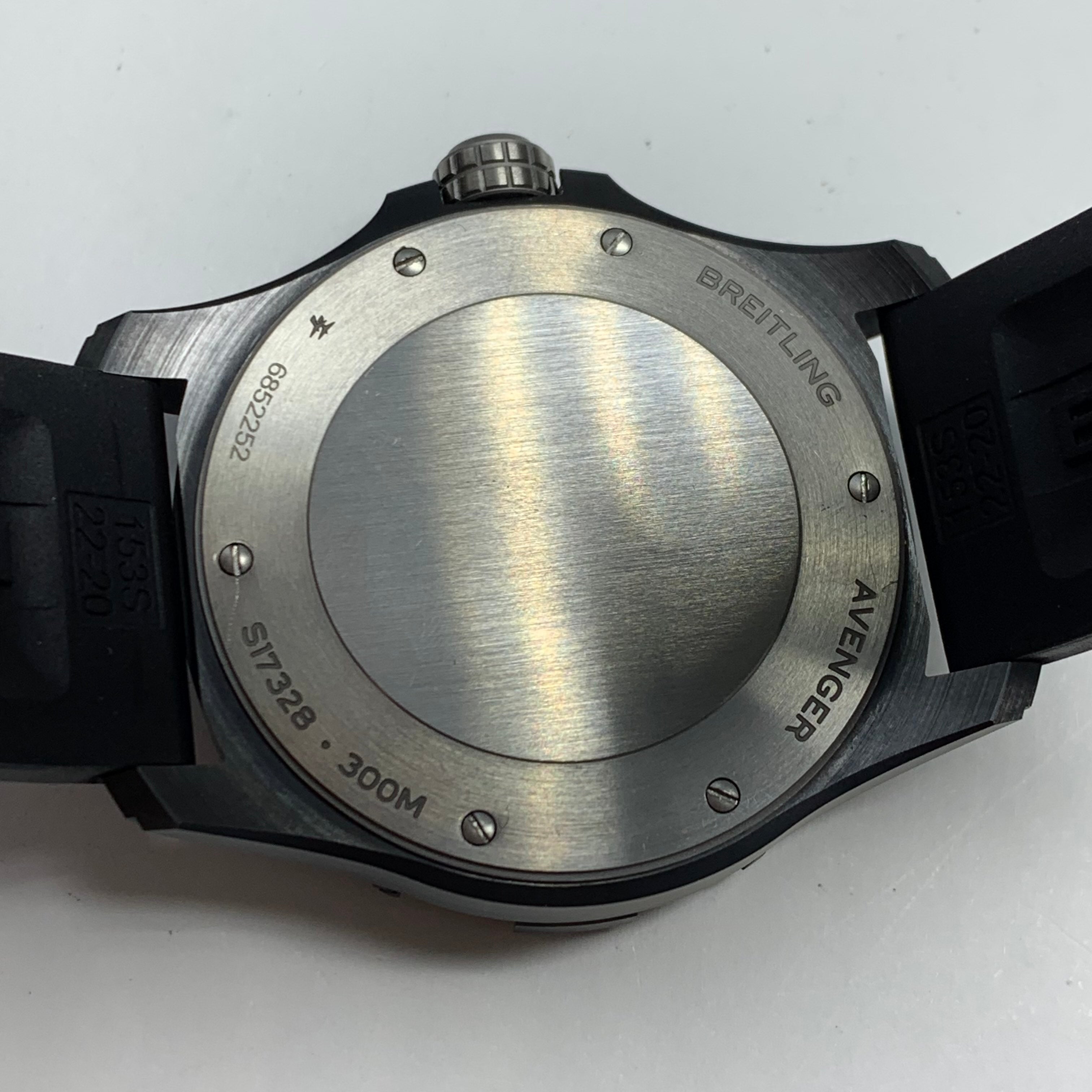Breitling Avenger Automatic Mechanical Watch 42mm Night Mission Edition 42 millimeters S17328101B1X1