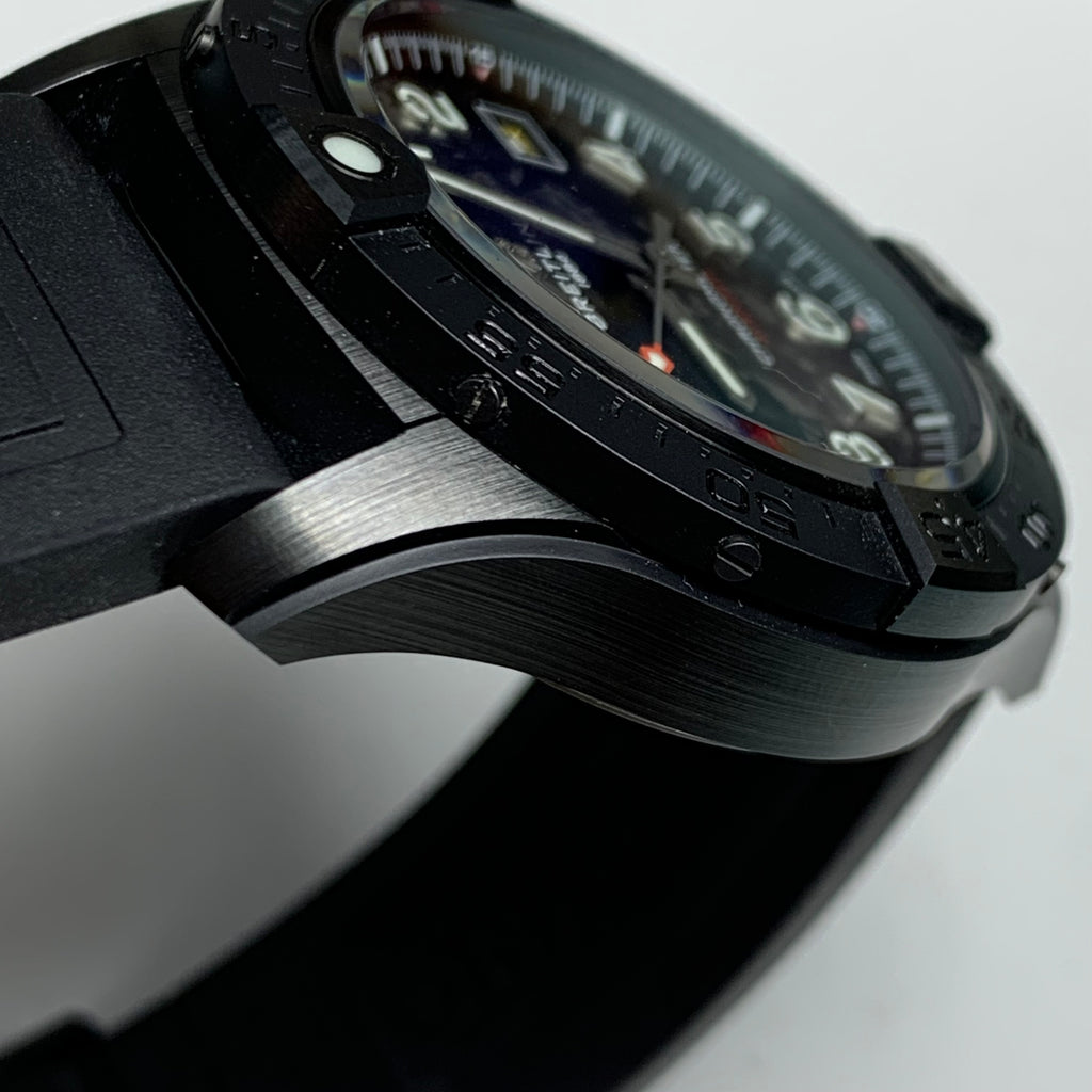 Breitling Avenger Automatic Mechanical Watch 42mm Night Mission Edition 42 millimeters S17328101B1X1