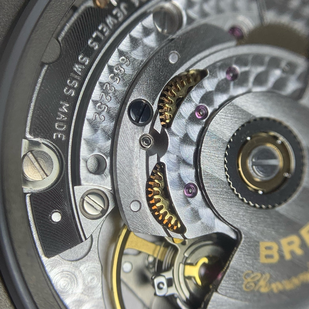 Breitling Avenger Automatic Mechanical Watch 42mm Night Mission Edition 42 millimeters S17328101B1X1