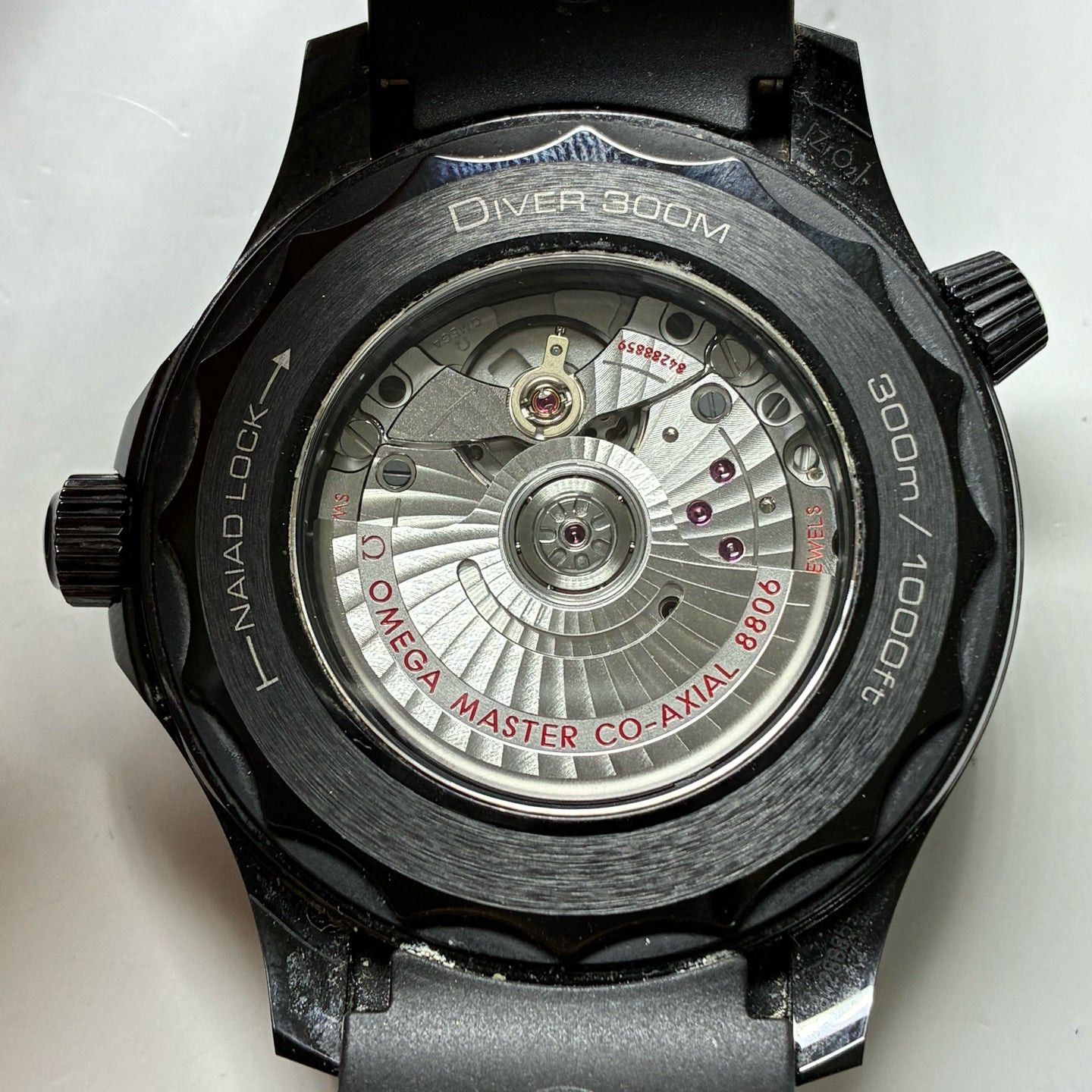 Omega Seahorse Series 43.5 210.92.44.20.01.003