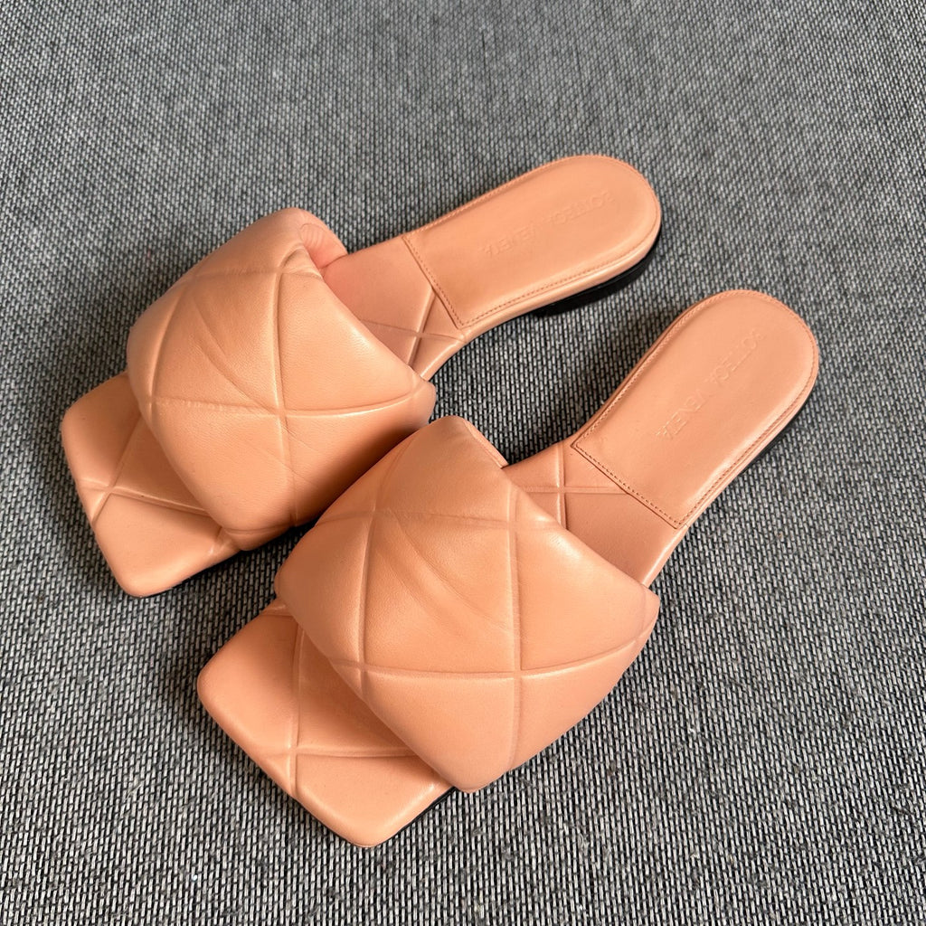 Bottega Veneta Pink Flip flop