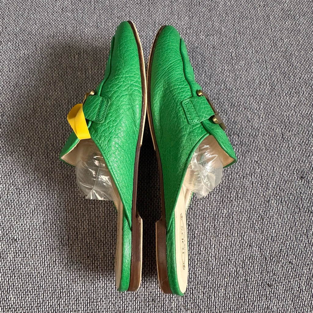 TOD'S Leather Green Flip flop