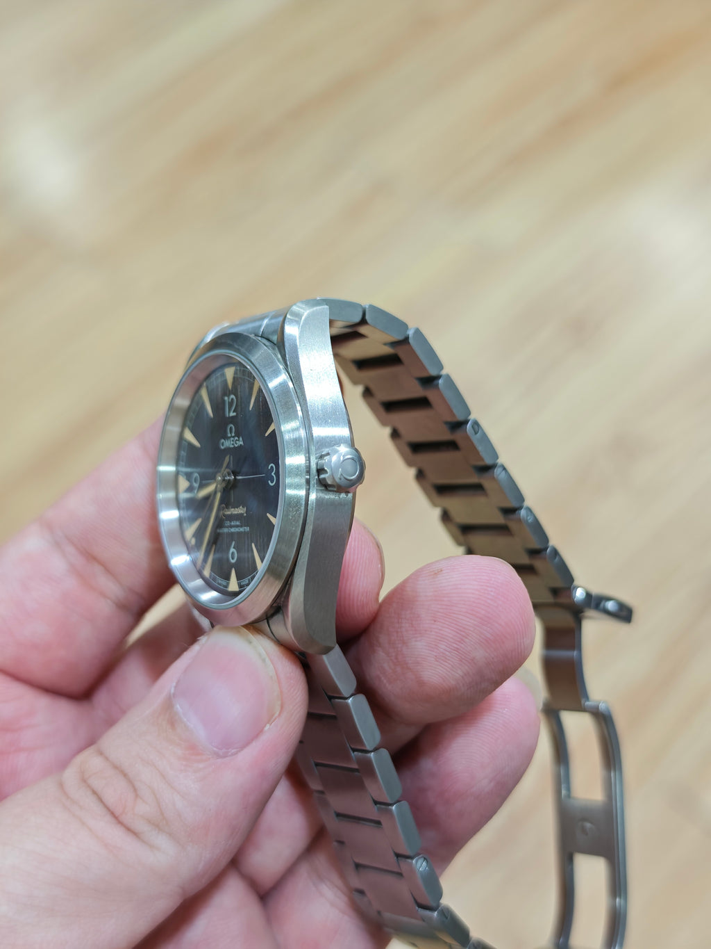 Omega Seahorse Series 40 220.10.40.20.01.001