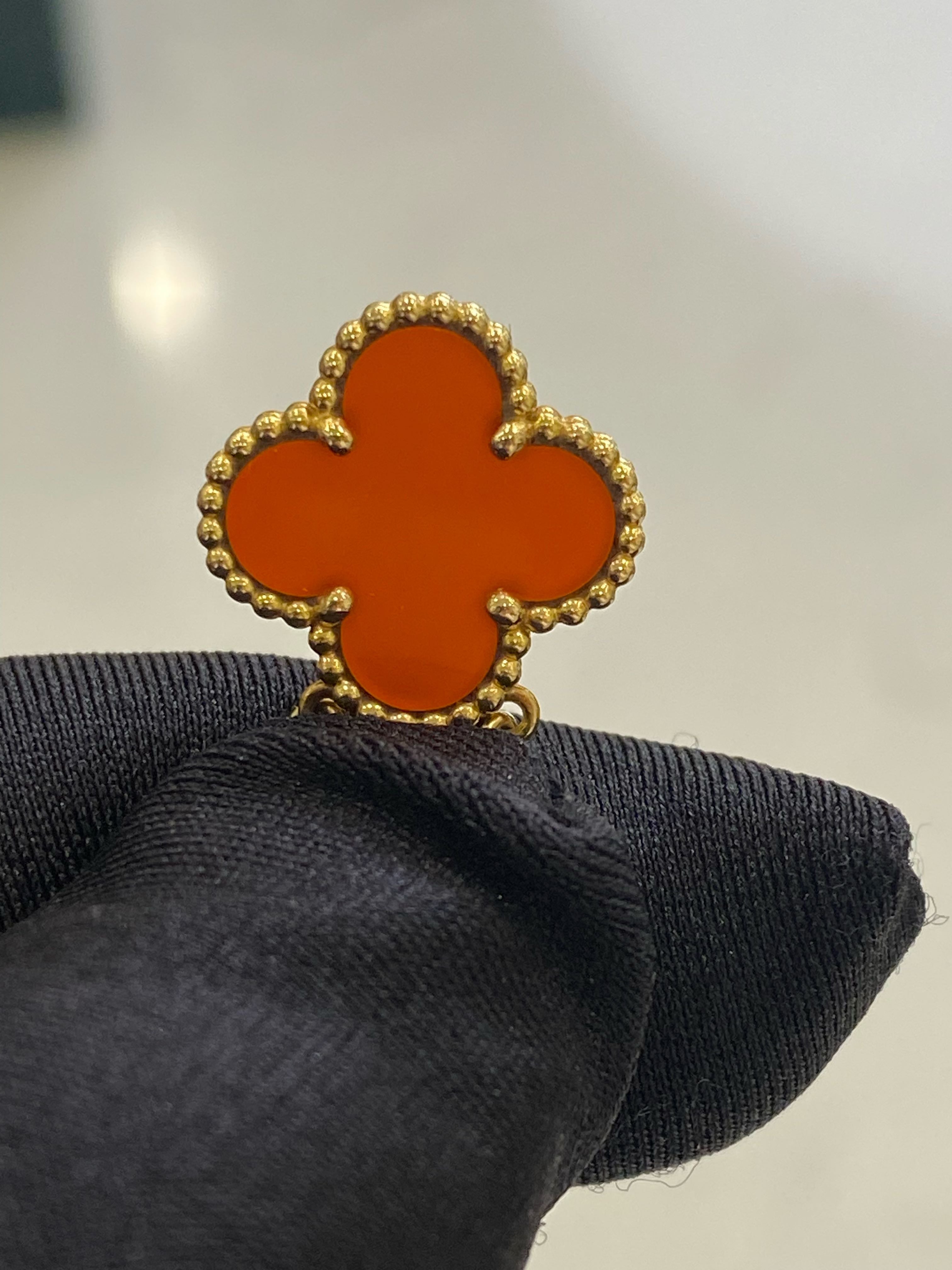 Van Cleef & Arpels Rose gold Necklace