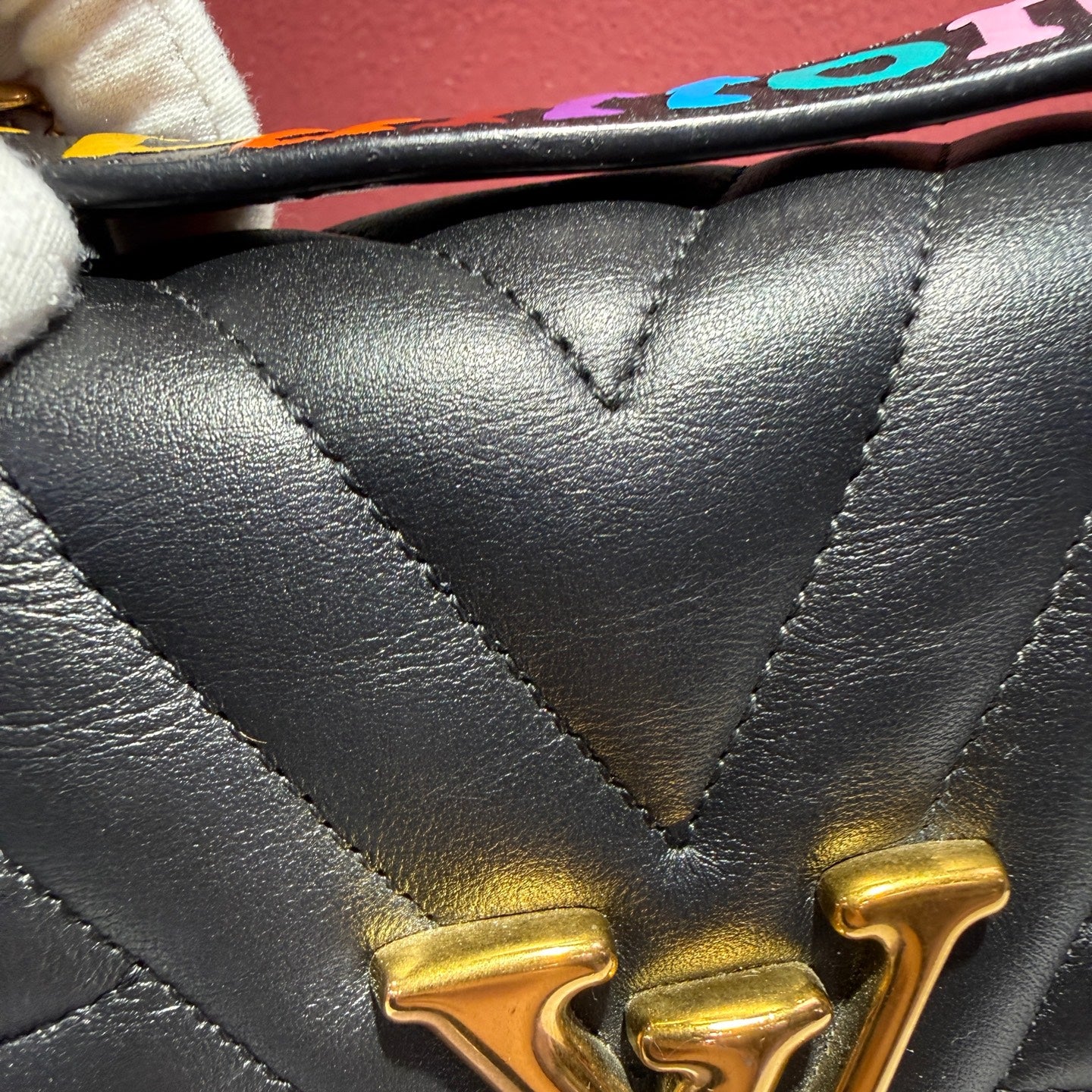 Louis Vuitton Black Crossbody 25.0x15.0x7.5cm M51498