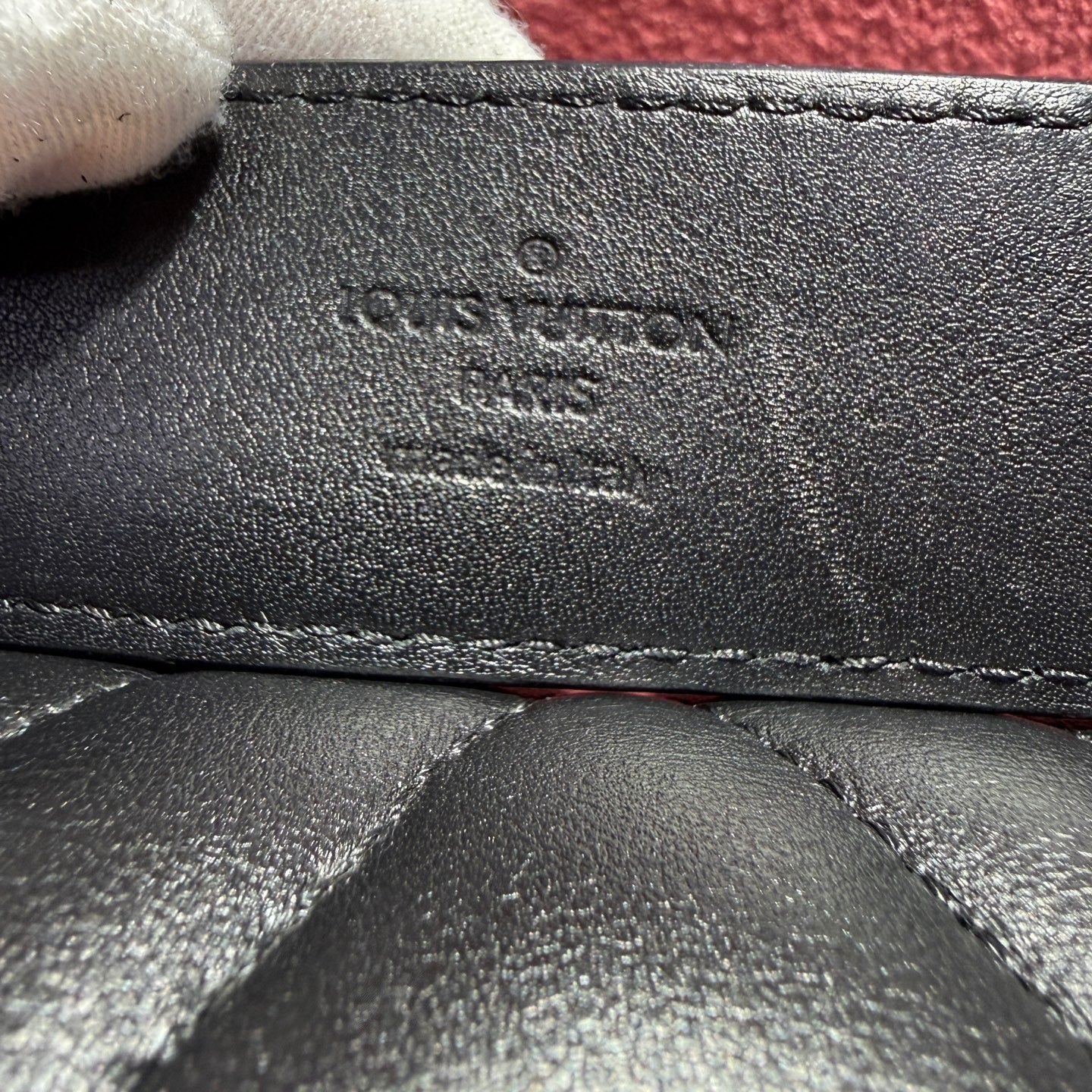 Louis Vuitton Black Crossbody 25.0x15.0x7.5cm M51498