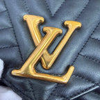 Louis Vuitton Black Crossbody 25.0x15.0x7.5cm M51498