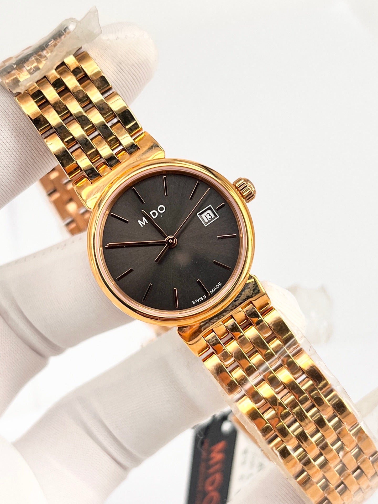 Mido Rose gold Quartz watch