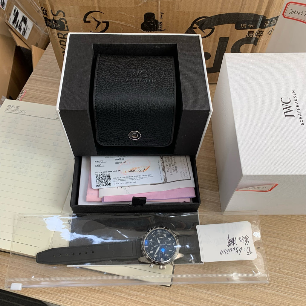 IWC Pilot 41 millimeters IW388305