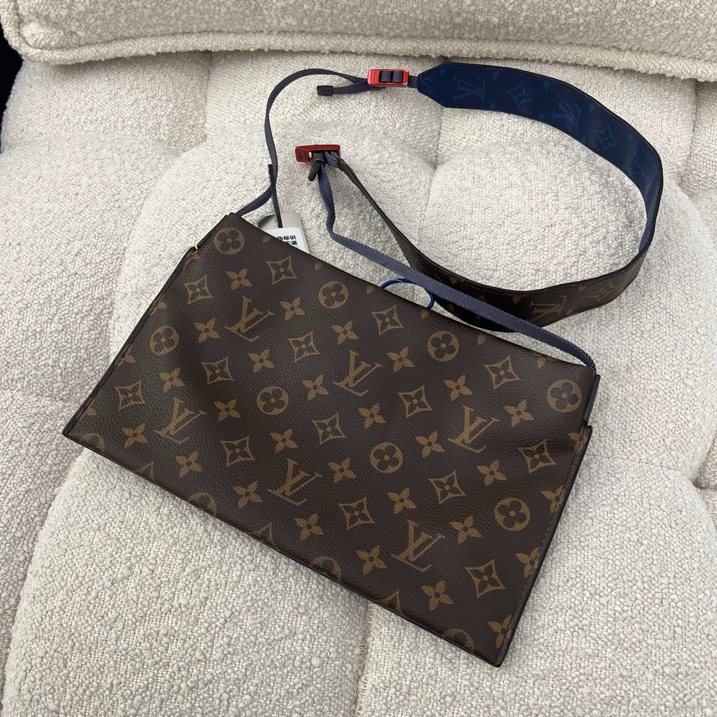 Louis Vuitton Crossbody