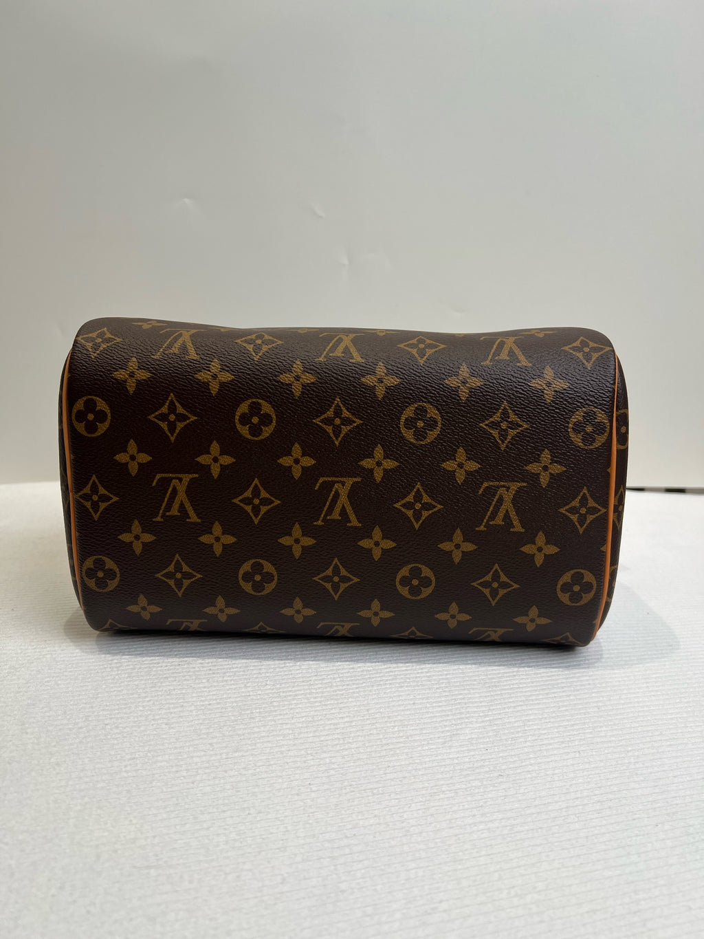 Louis Vuitton 28.0x 16.0x 13.0 cm M47528