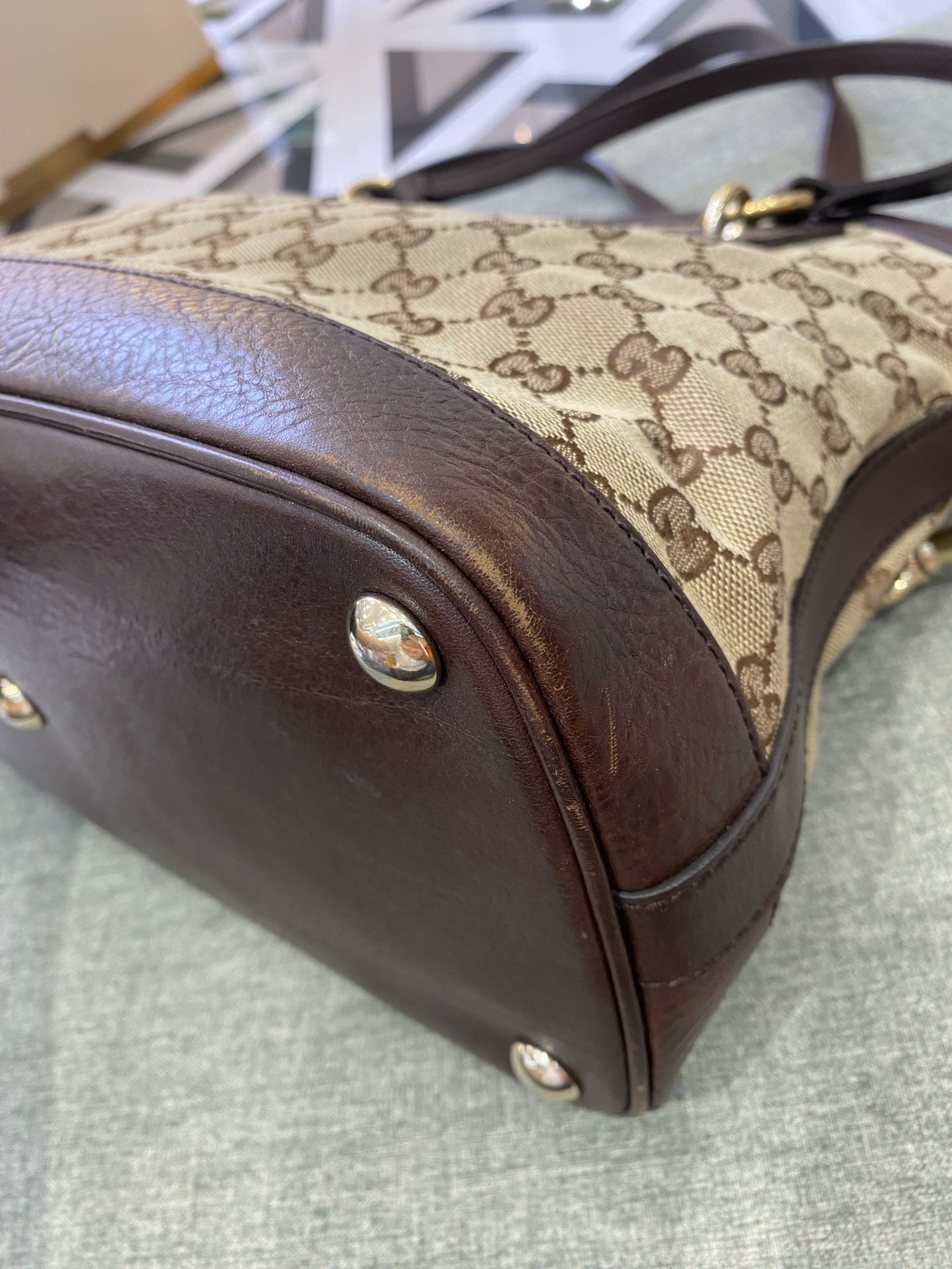 Gucci