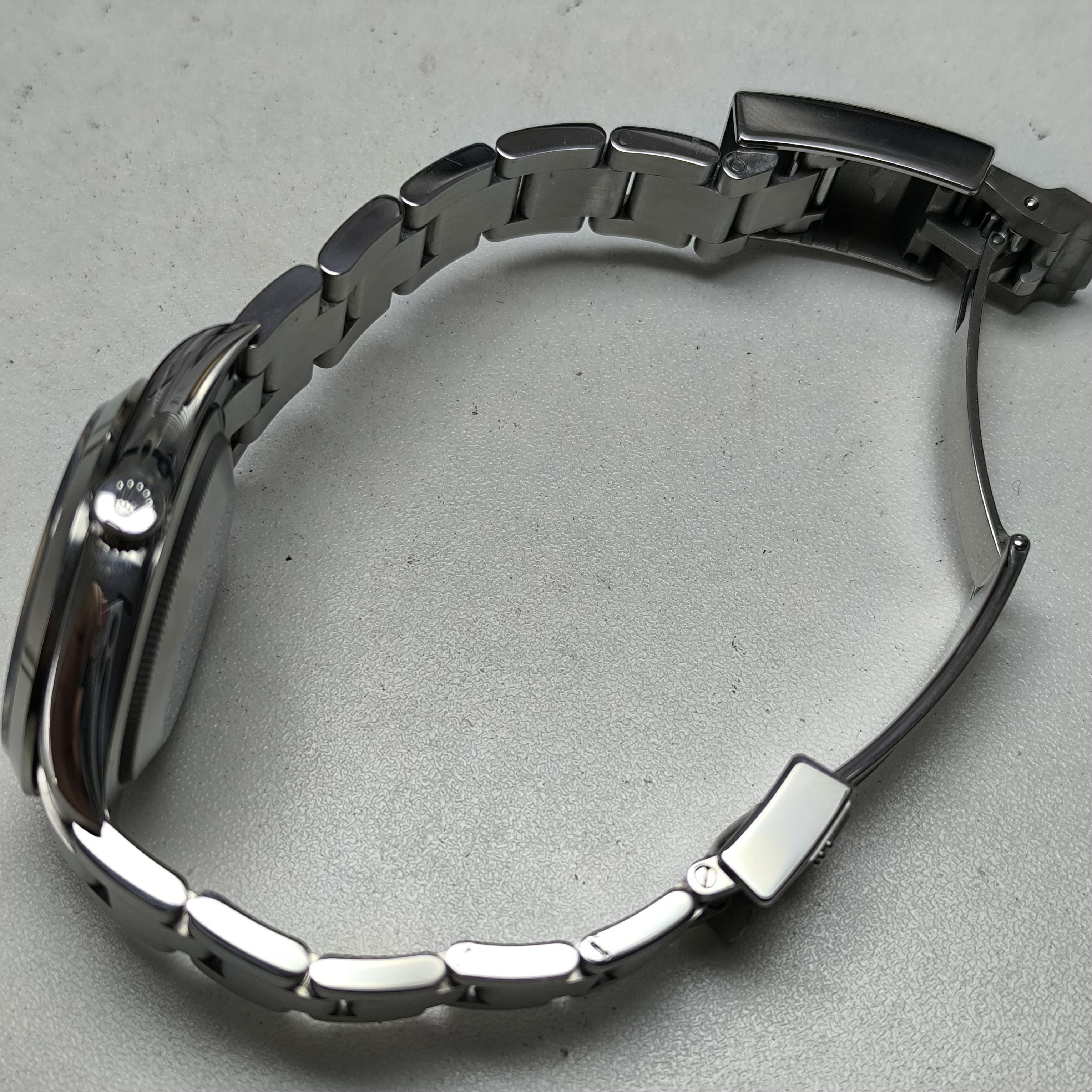 Rolex Explorer type 36 millimeters m124270-0001