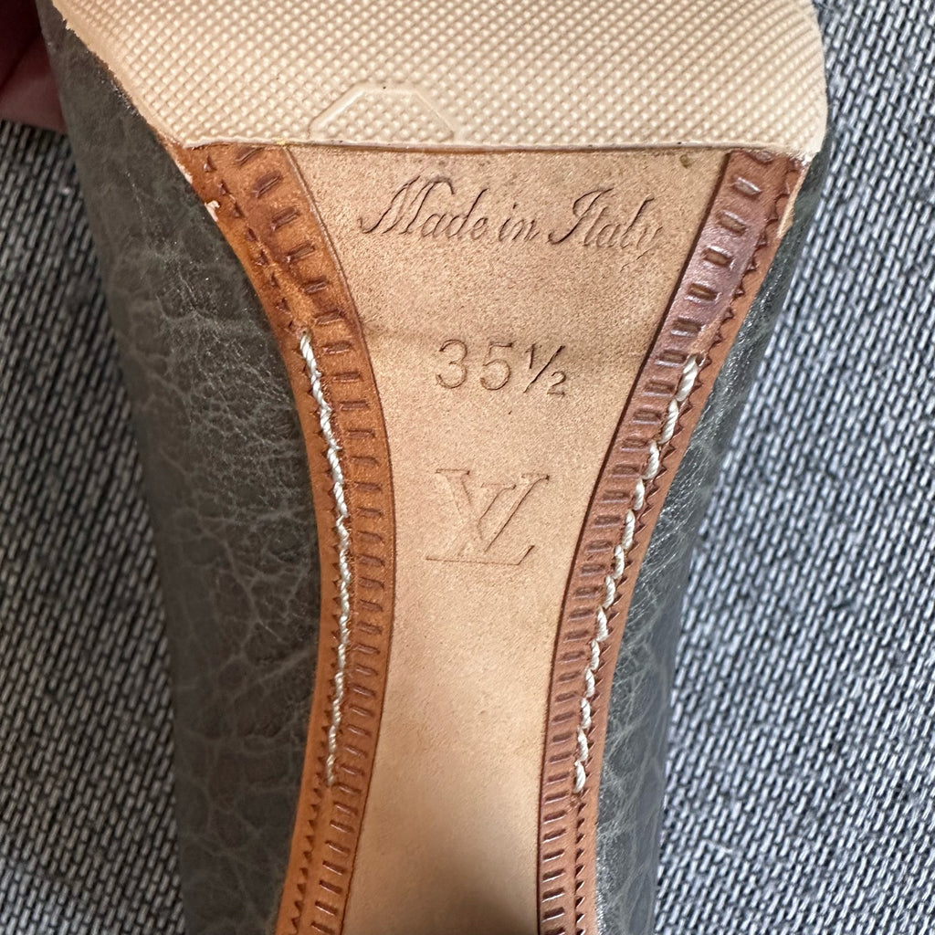 Louis Vuitton Leather High heels