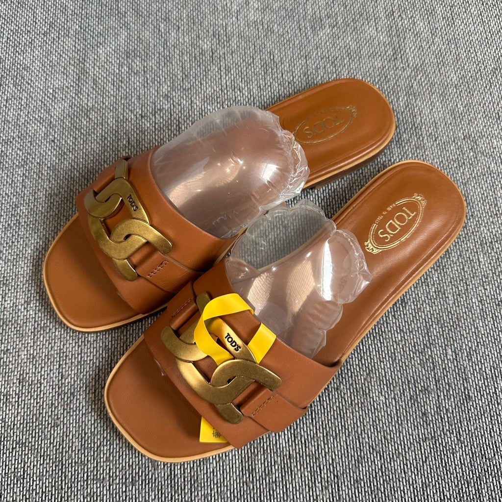 TOD'S Leather Brown Flip flop