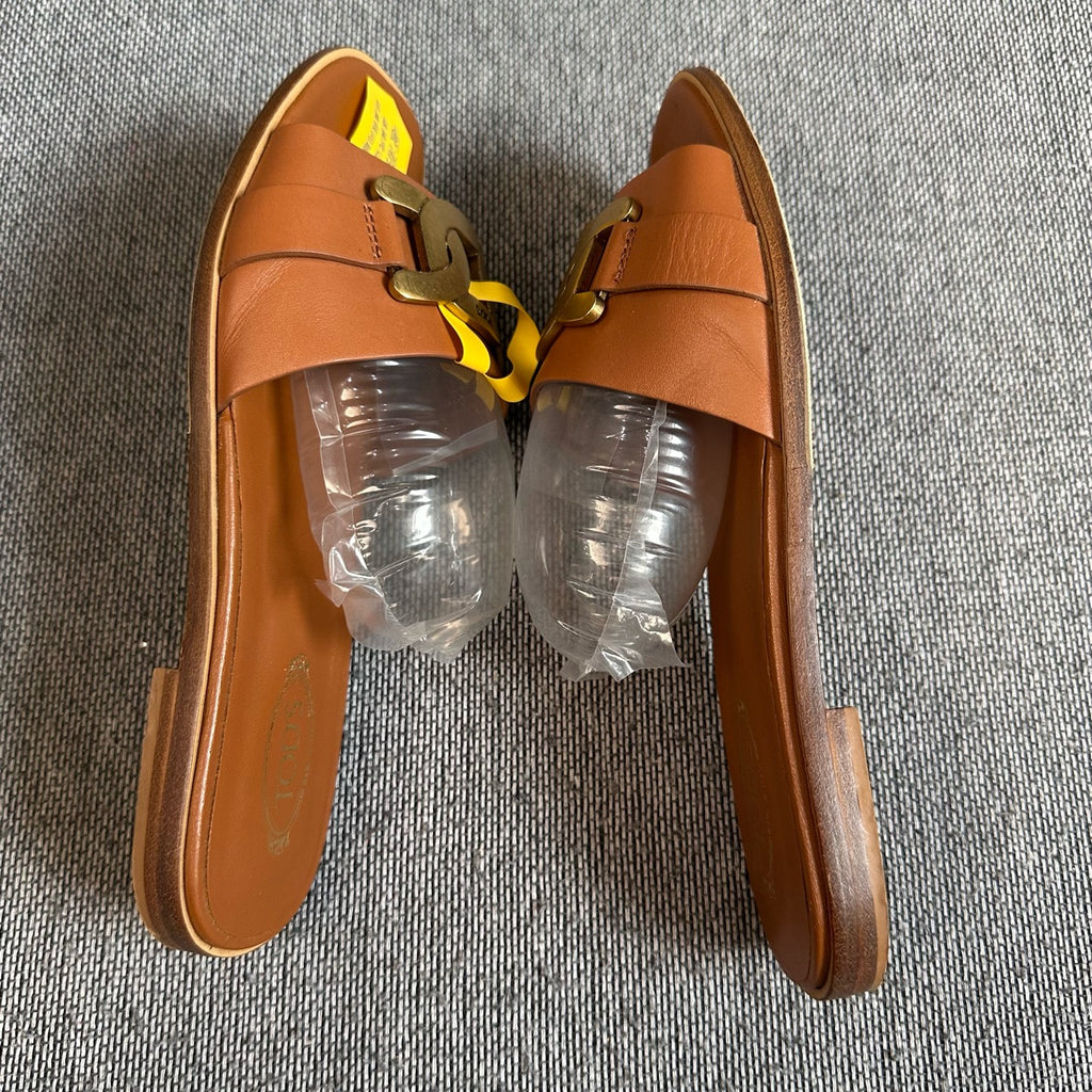 TOD'S Leather Brown Flip flop