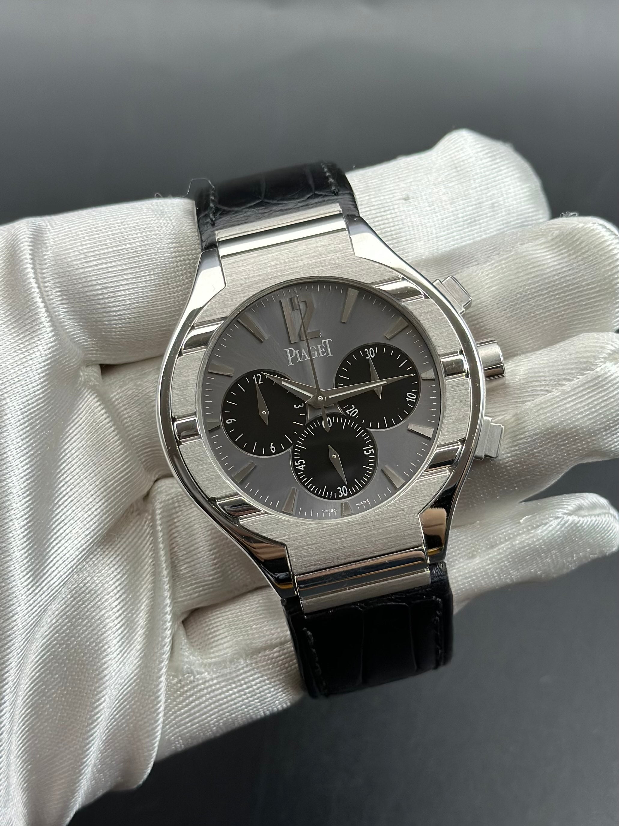 Piaget Metal Black Automatic (self-winding) watch