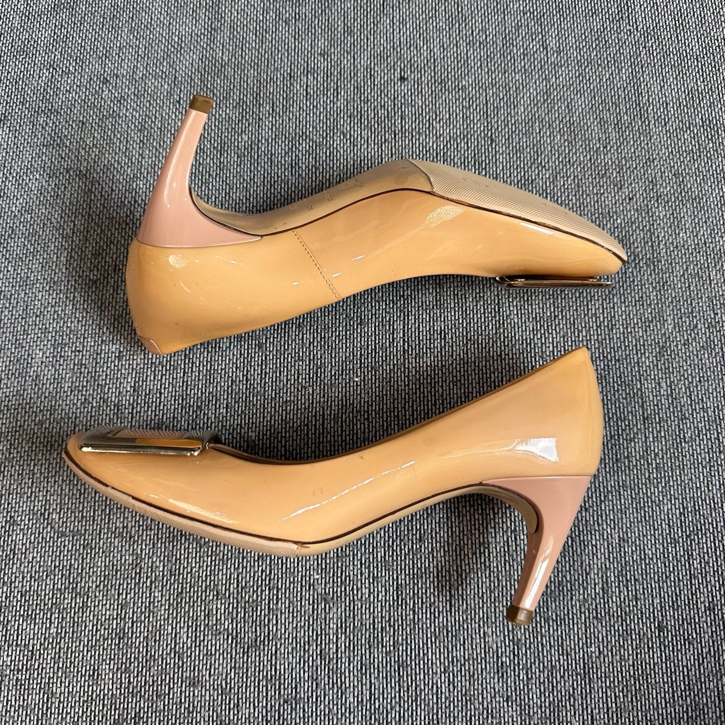 rv Metal Brown High heels