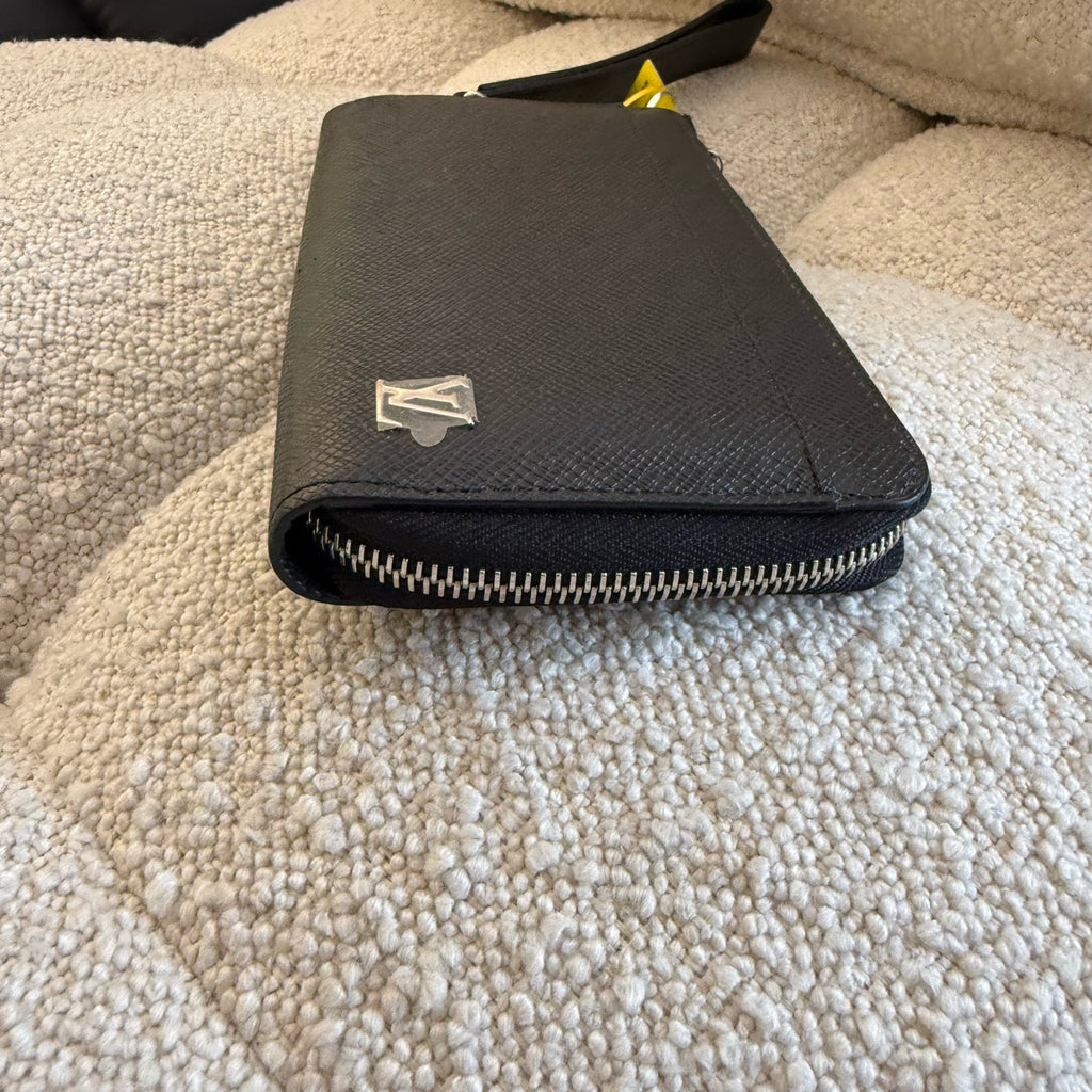 Louis Vuitton Black Clutch