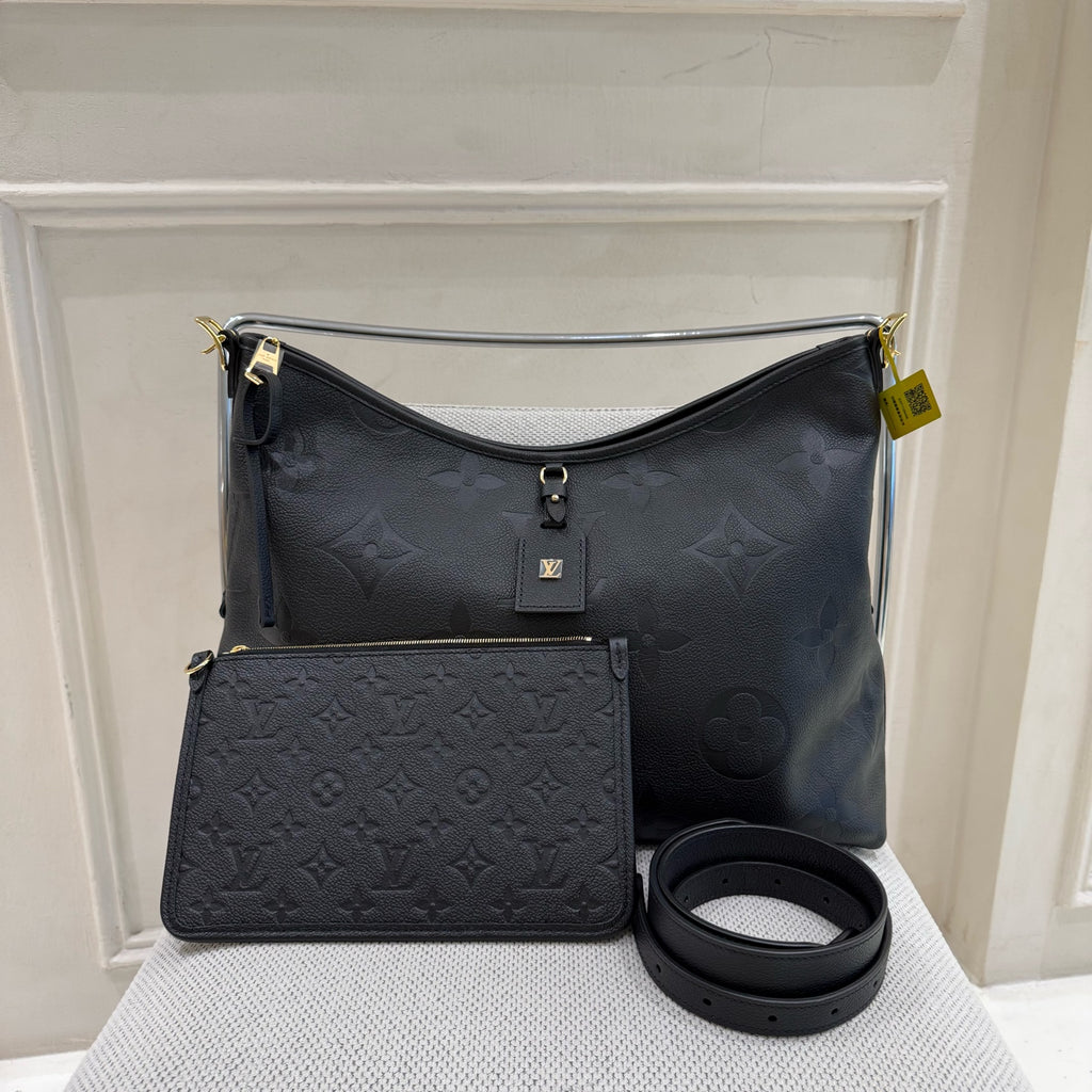 Louis Vuitton Carryall Leather 30 x 39 x 15 M46289
