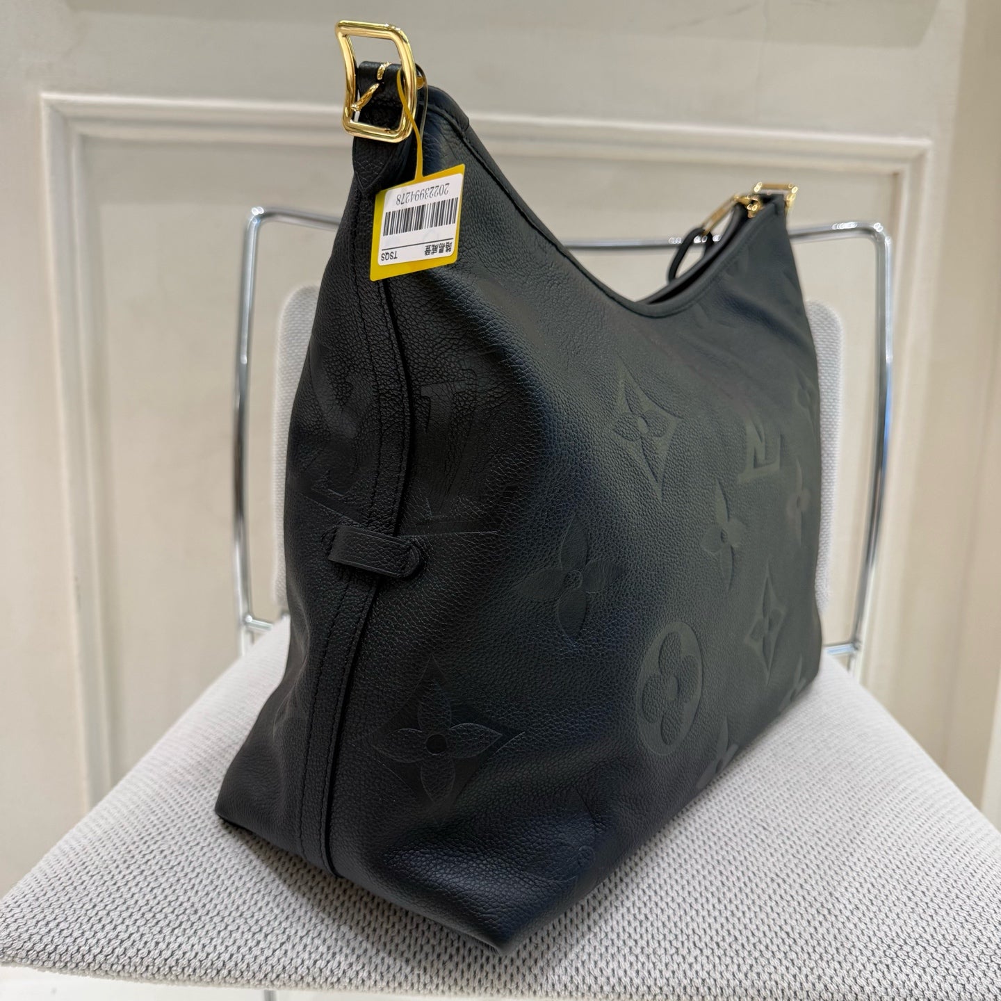 Louis Vuitton Carryall Leather 30 x 39 x 15 M46289