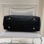 Louis Vuitton Carryall Leather 30 x 39 x 15 M46289