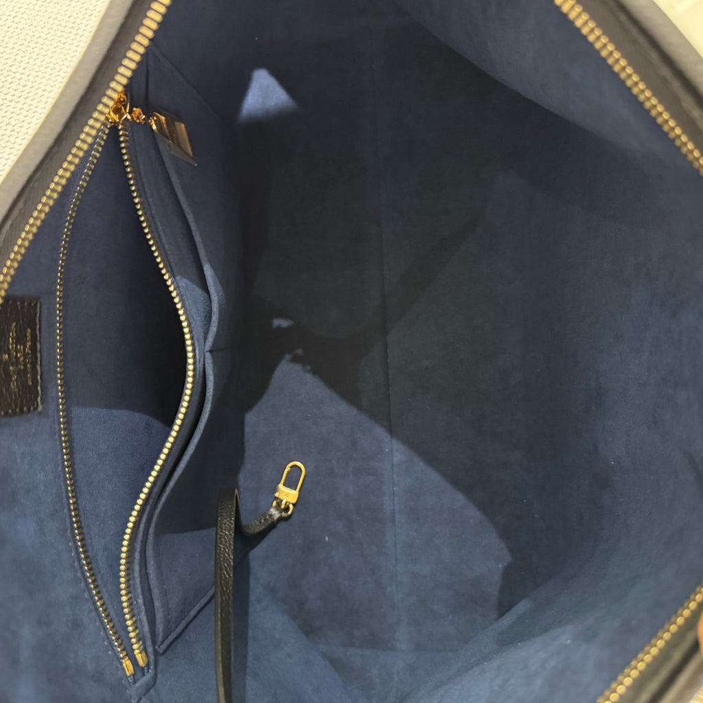 Louis Vuitton Carryall Leather 30 x 39 x 15 M46289
