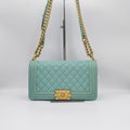 Chanel Small BOY CHANEL flap bag 12.0 × 20.5 × 8.5 A67085 B10194 NM376