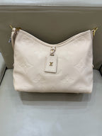 Louis Vuitton White 29.5 x 24 x 12 M46293
