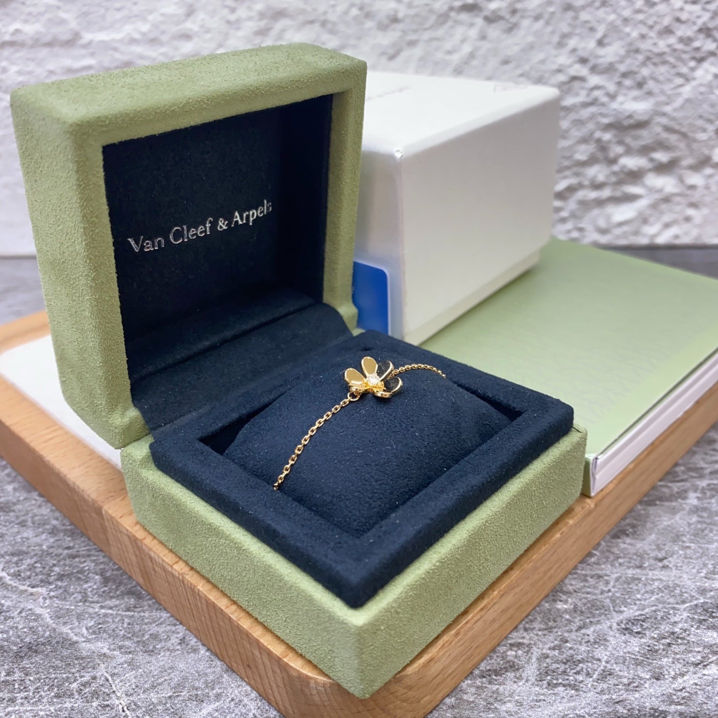 Van Cleef & Arpels Rose gold Bracelet