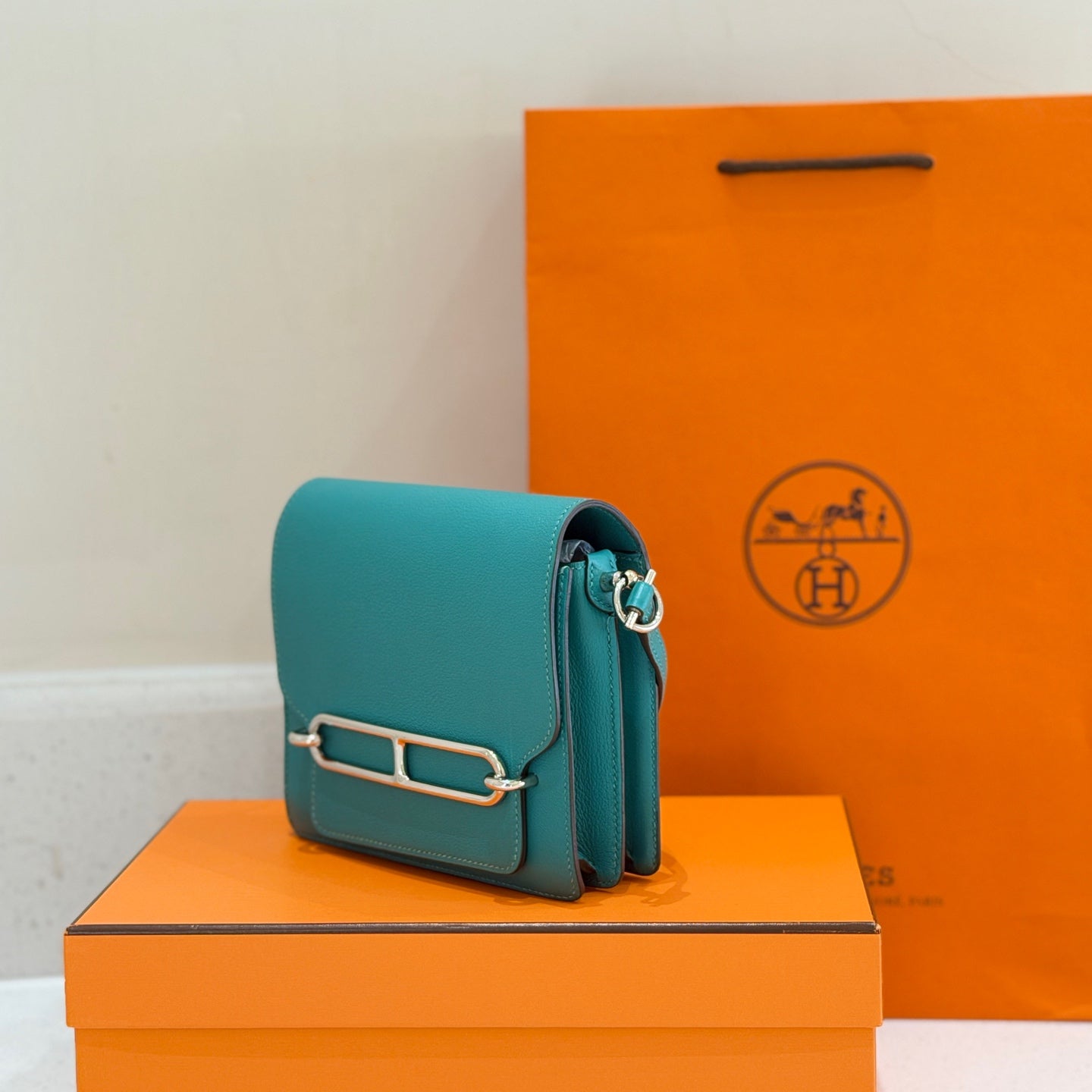 Hermes Green 916007