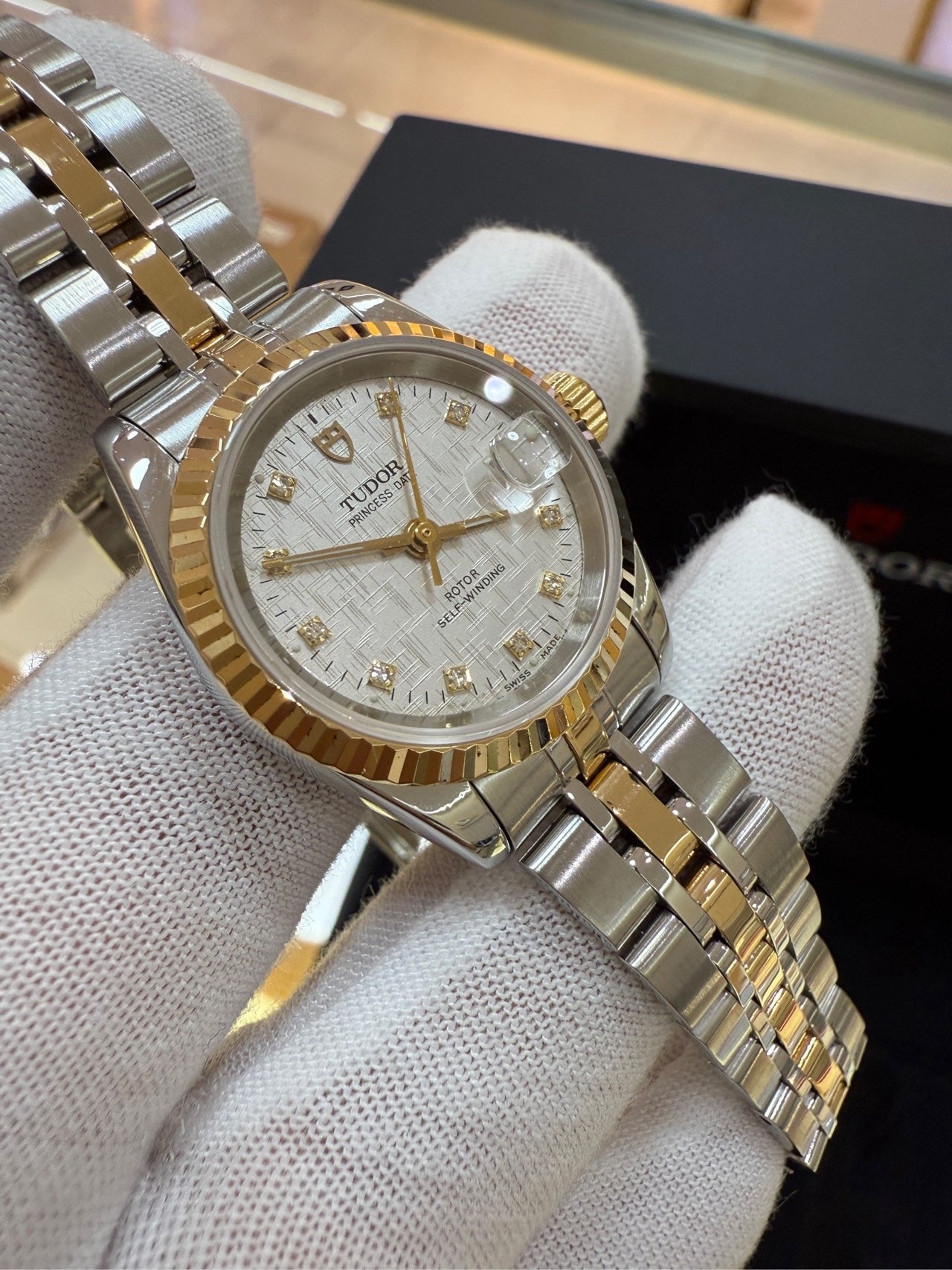 Tudor Princess Calendar Model White Automatic (self-winding) watch 25 millimeters m92413-0010