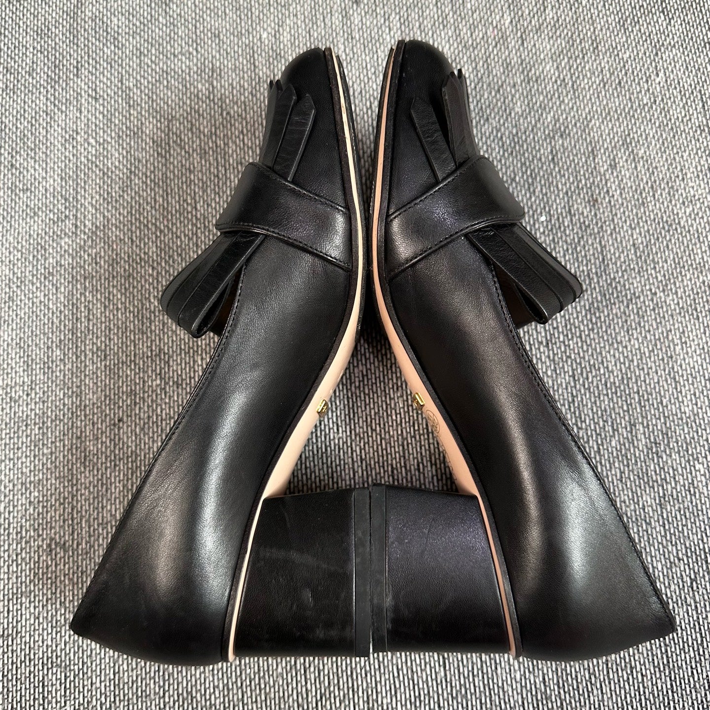 空白 Black High heels