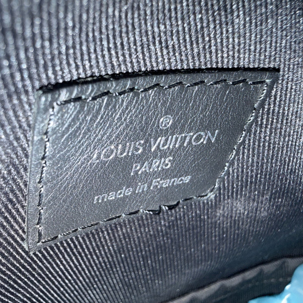 Louis Vuitton Discovery Backpack 37.0x 40.0x 20.0 cm M43186