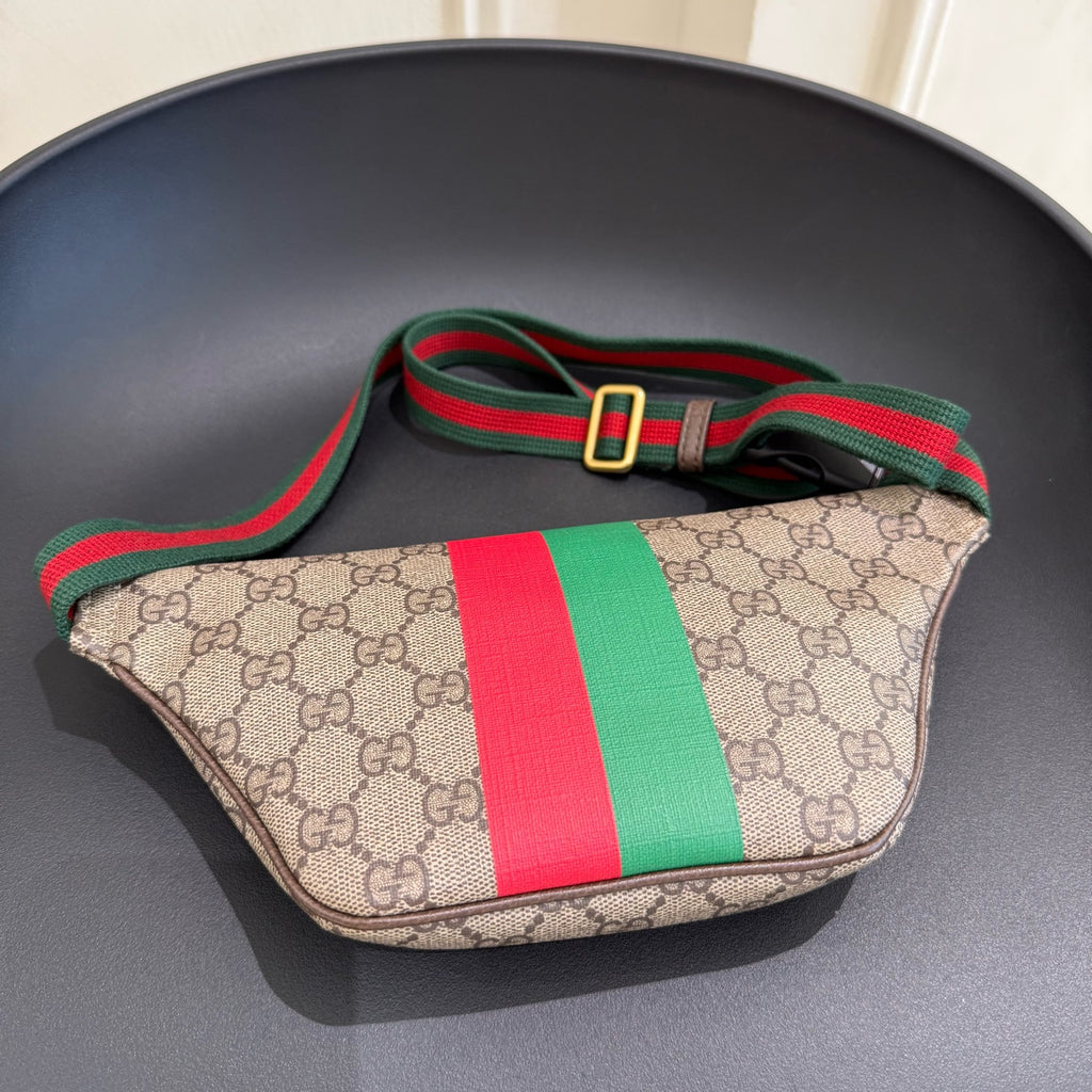 Gucci Sling Bag 675181US7DC9395
