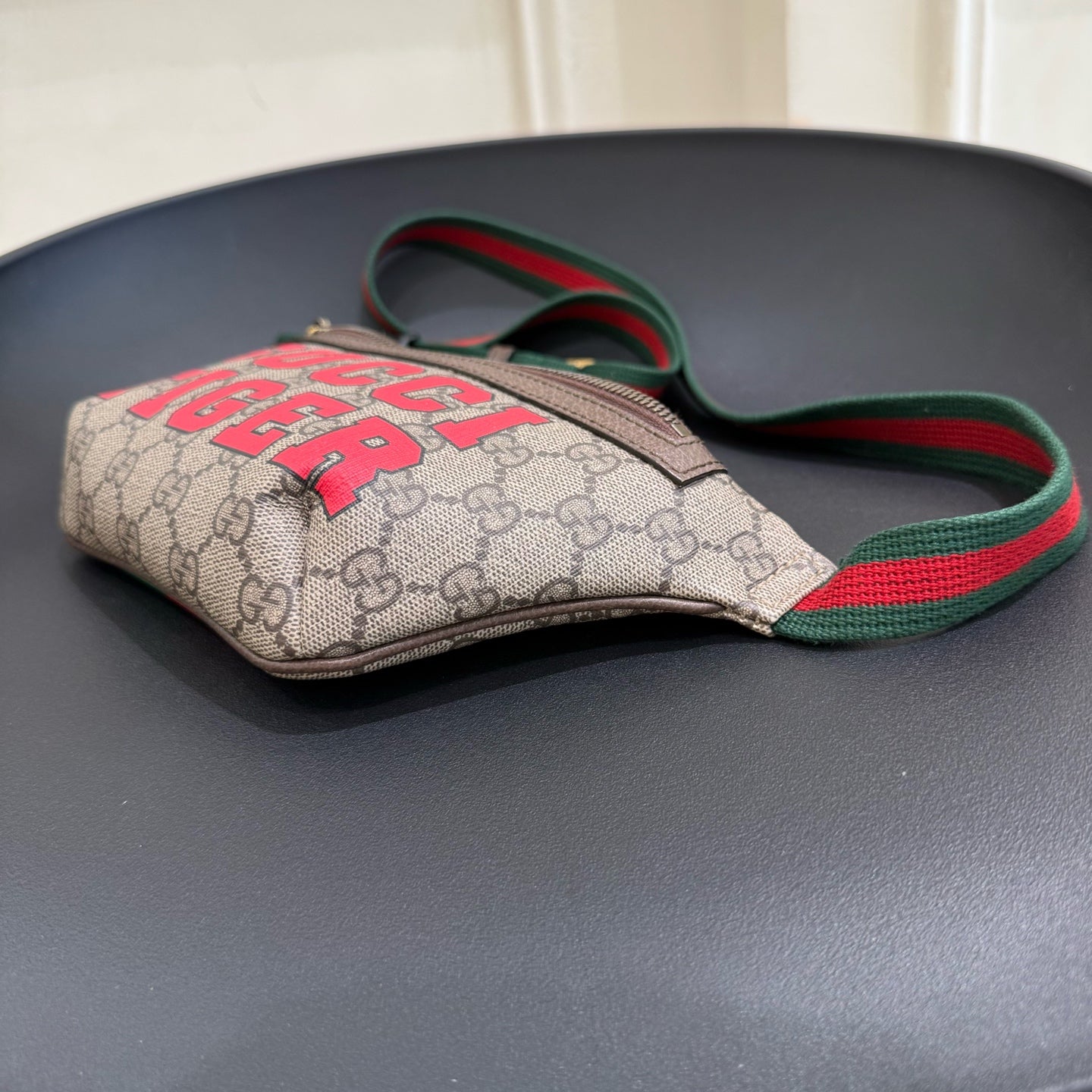 Gucci Sling Bag 675181US7DC9395