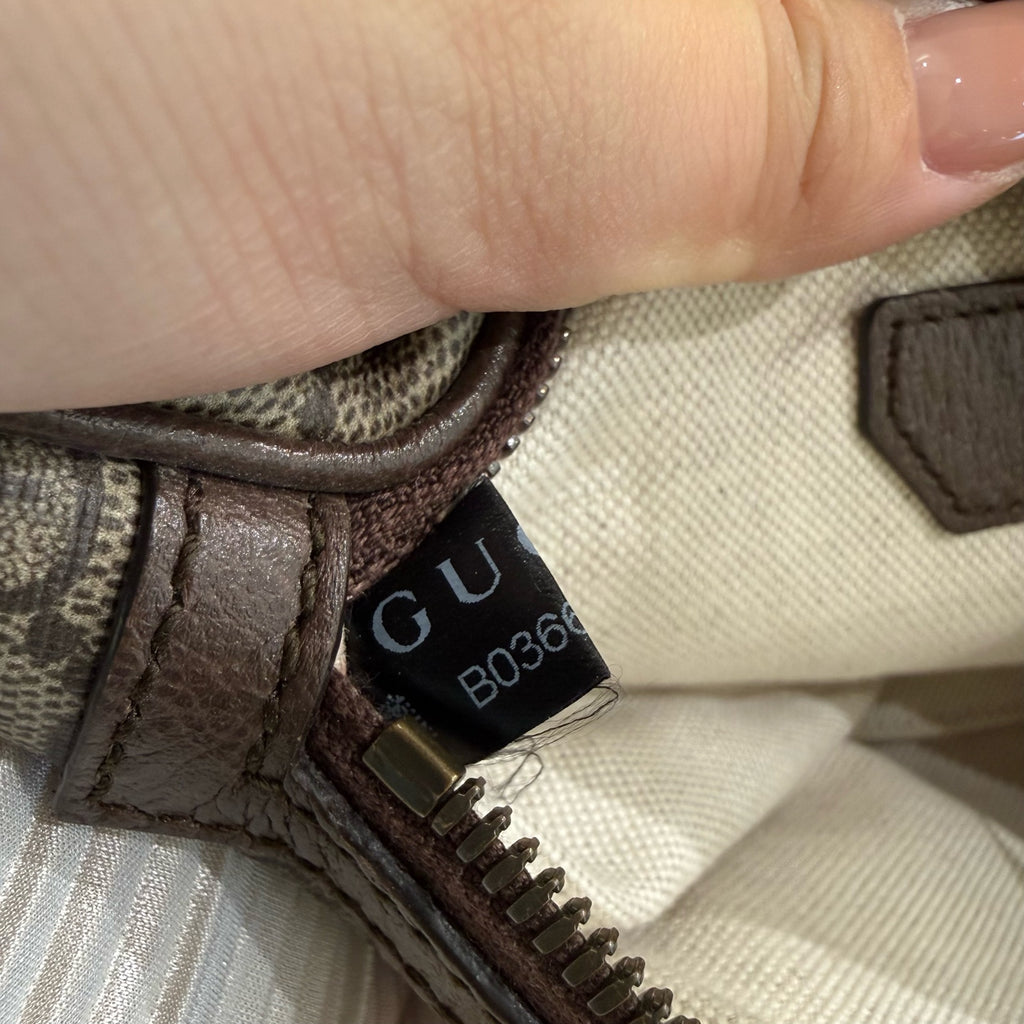 Gucci Sling Bag 675181US7DC9395