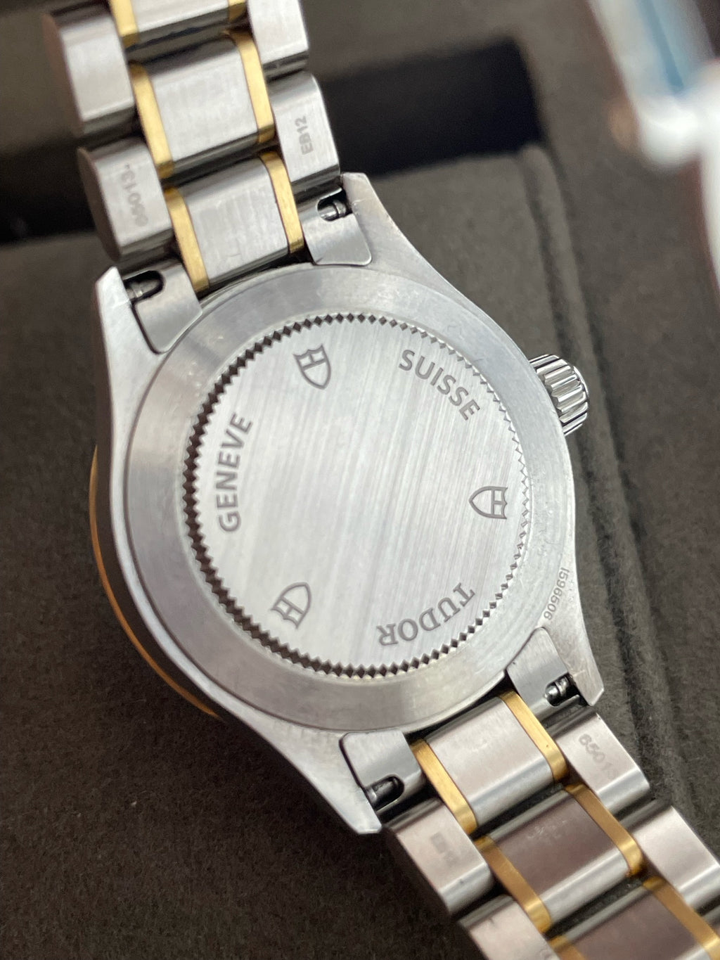 Tudor Fashion Series Gold Automatic (self-winding) watch 28 millimeters m12113-0009