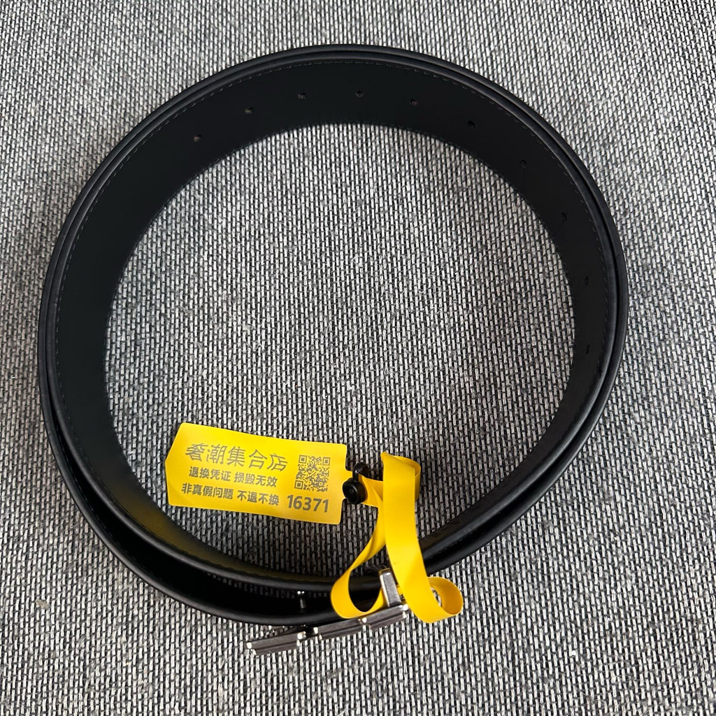 Louis Vuitton Leather Black Belt