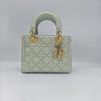 Dior Lady Dior 24 x 20 x 11 centimeters M0525CNOB M413
