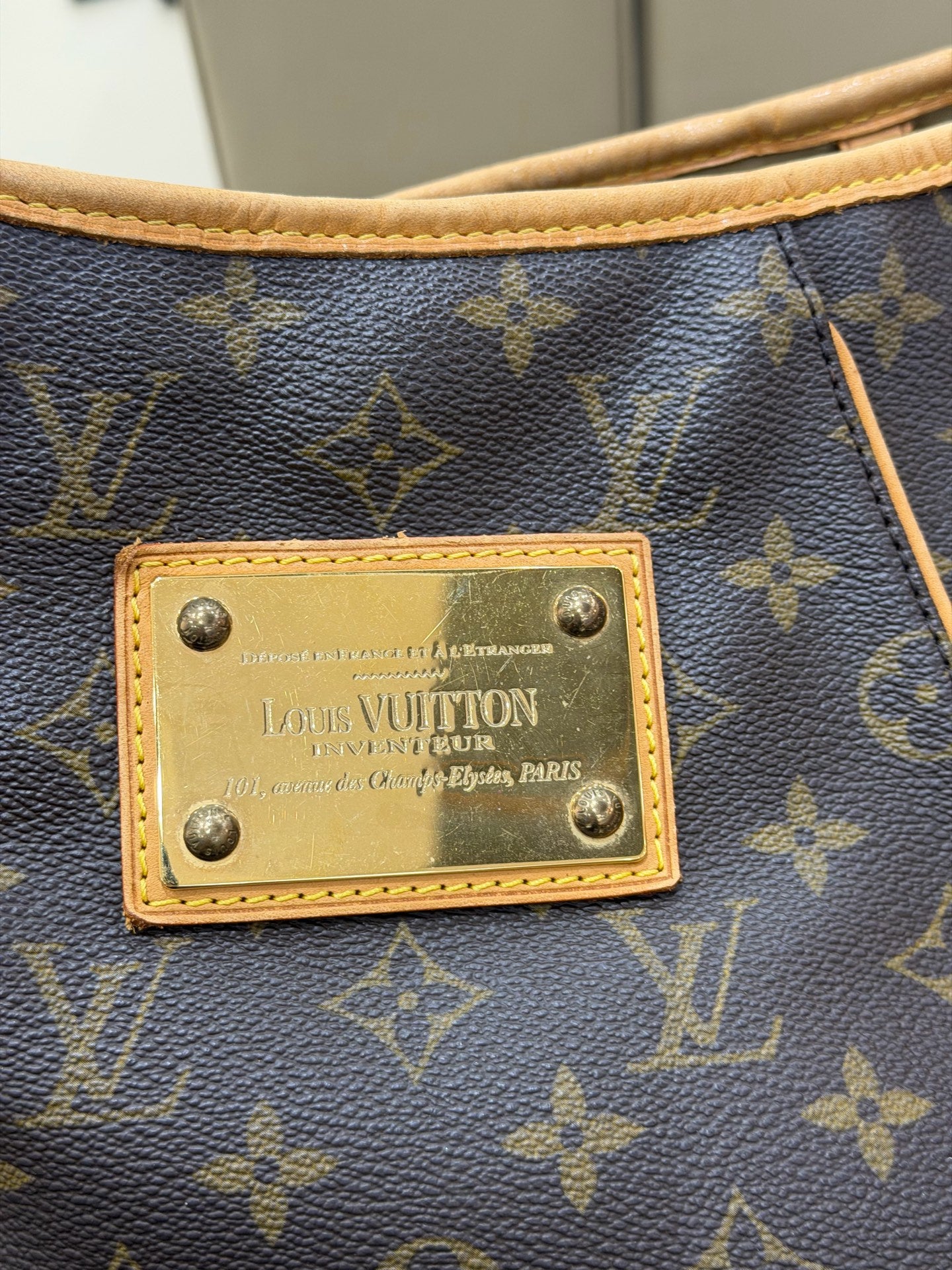 Louis Vuitton Tote
