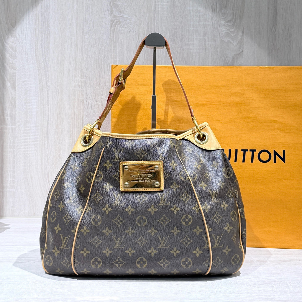 Louis Vuitton Tote