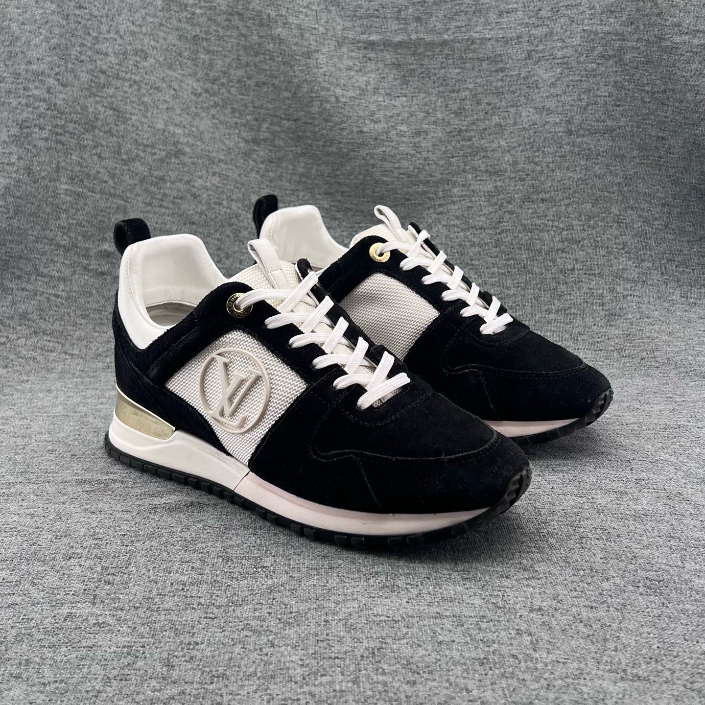 Louis Vuitton Metal Athletic sneakers