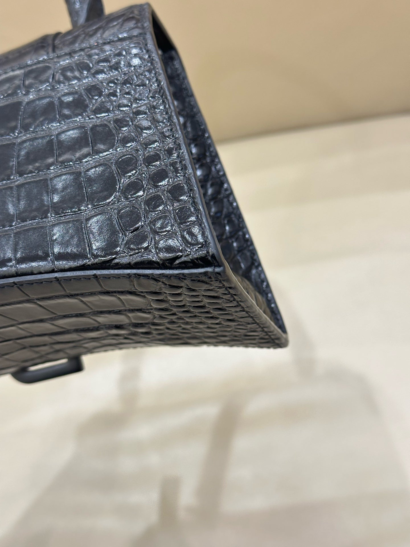 Balenciaga HOURGLASS Black 22.9 cm long x 14.0 cm high x 9.9 cm wide 5935461LR671000