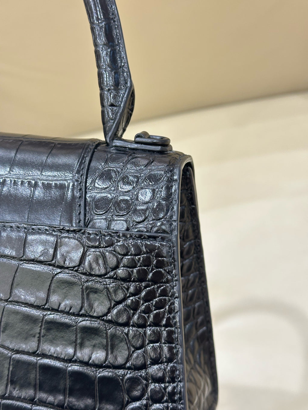 Balenciaga HOURGLASS Black 22.9 cm long x 14.0 cm high x 9.9 cm wide 5935461LR671000
