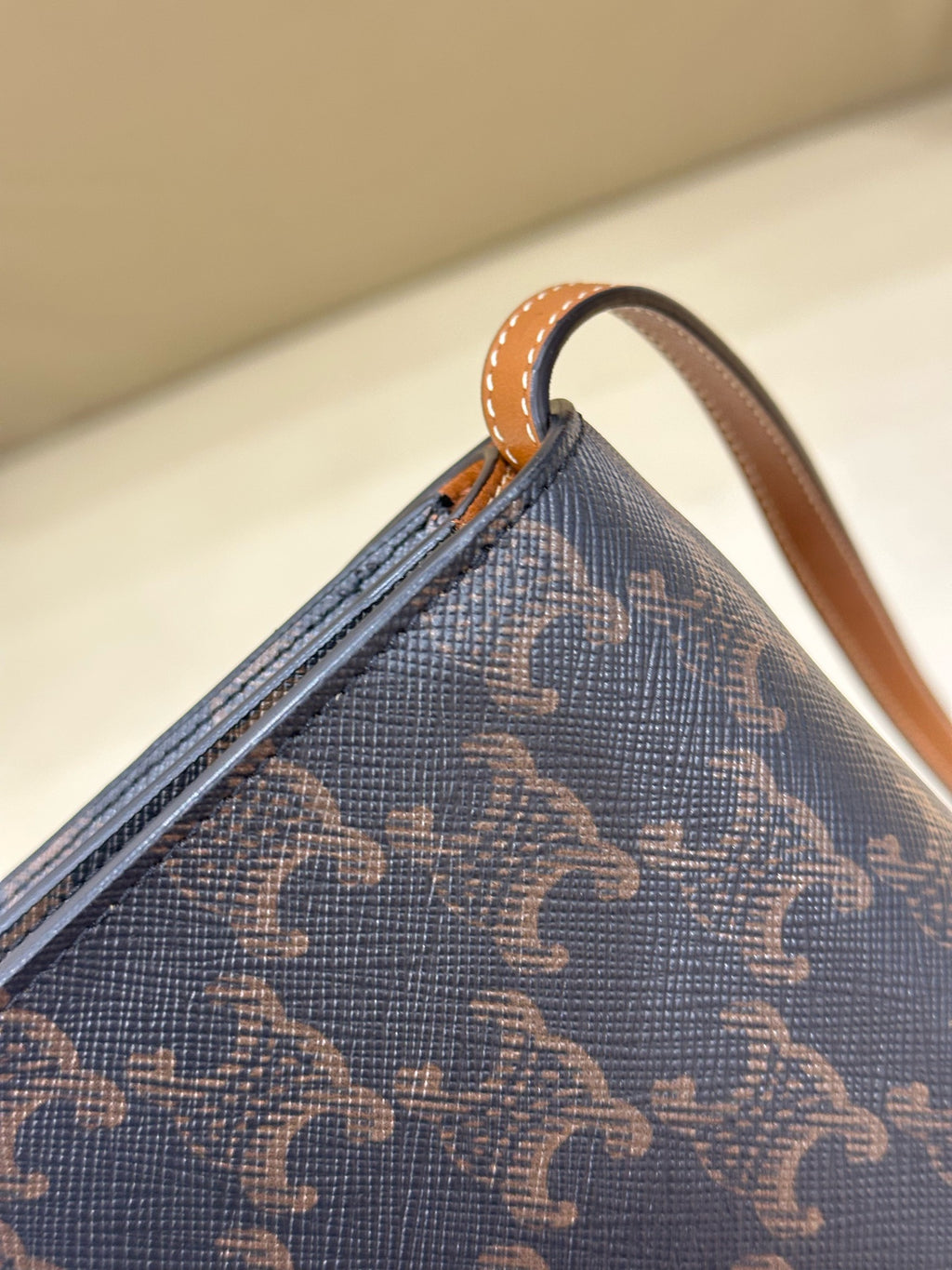 Celine TRIOMPHE canvas wallet with signature print and sheepskin trim 8 x 5 x 2 inches (20 x 12 x 6 centimeters) 10D852CG9.04LU